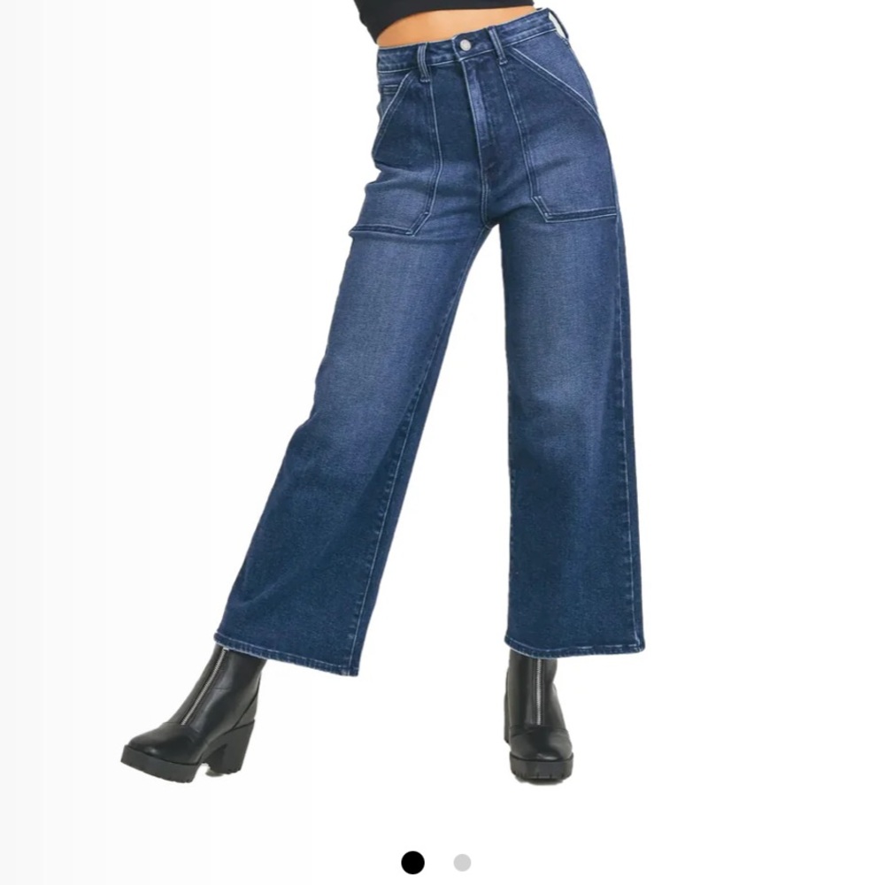 Just black - high rise cargo pocket wide leg jean